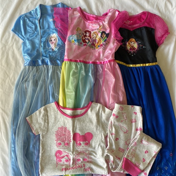 Bundle of Size 7 & 8 Pajamas Dresses Nightgown Disney Frozen Princess L.O.L. - Picture 1 of 1